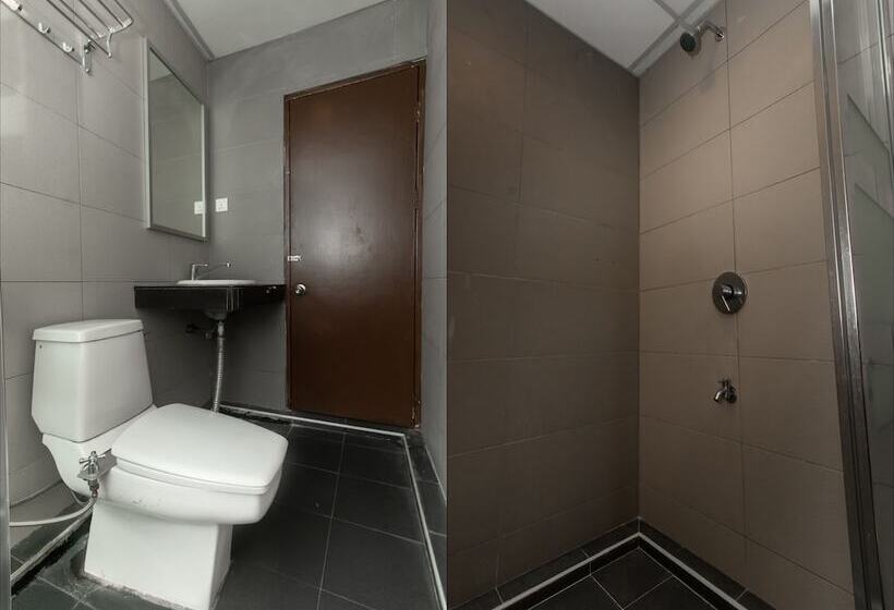 בית מלון כפרי Oyo 90055 Mansion Inn