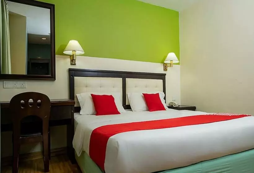 Hotelli Oyo 90055 Mansion Inn