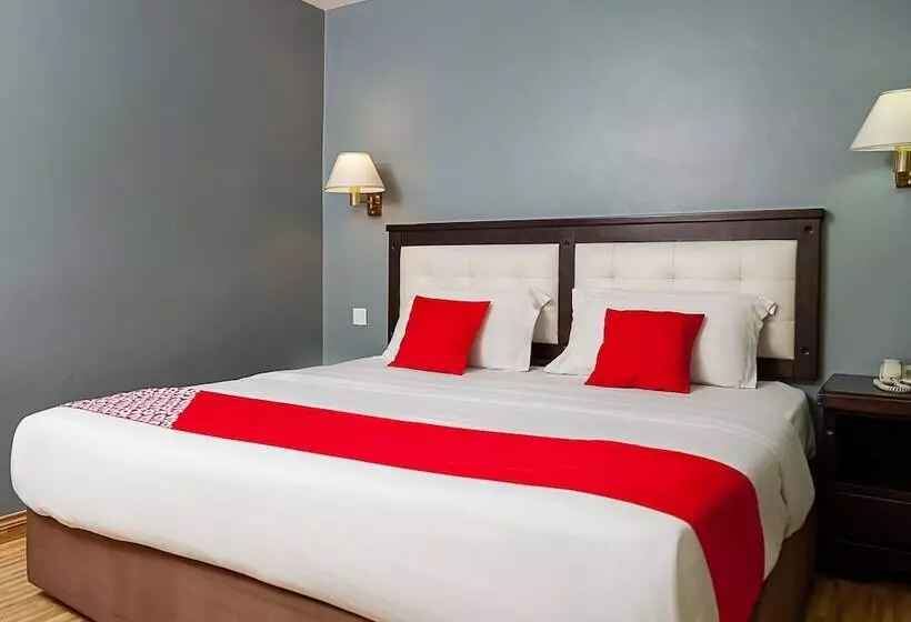 Hotelli Oyo 90055 Mansion Inn