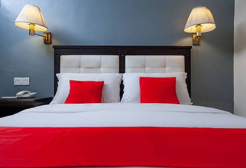 בית מלון כפרי Oyo 90055 Mansion Inn