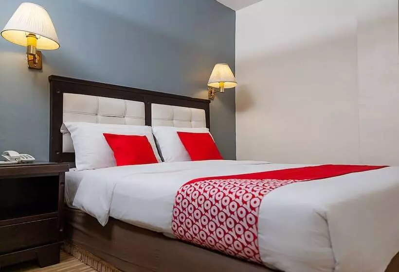 Hotelli Oyo 90055 Mansion Inn