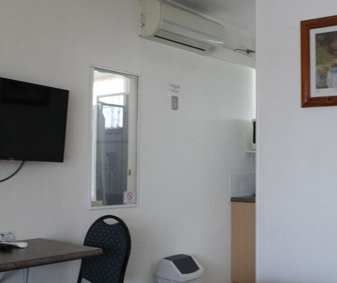 汽车旅馆 Tally Ho Motor Inn