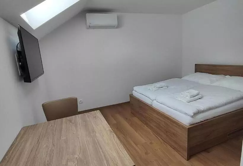 ペンション Penzión Minipivovar Tatras