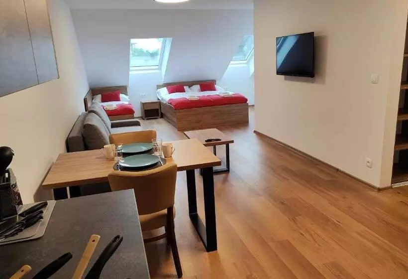 ペンション Penzión Minipivovar Tatras