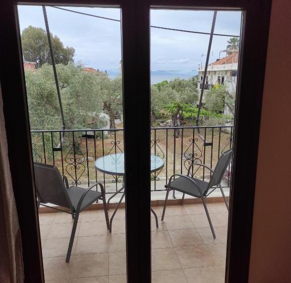 Пансион Poseidon Rooms