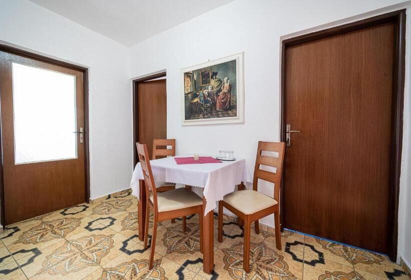 פנסיון Rodinný Penzión Rogalo