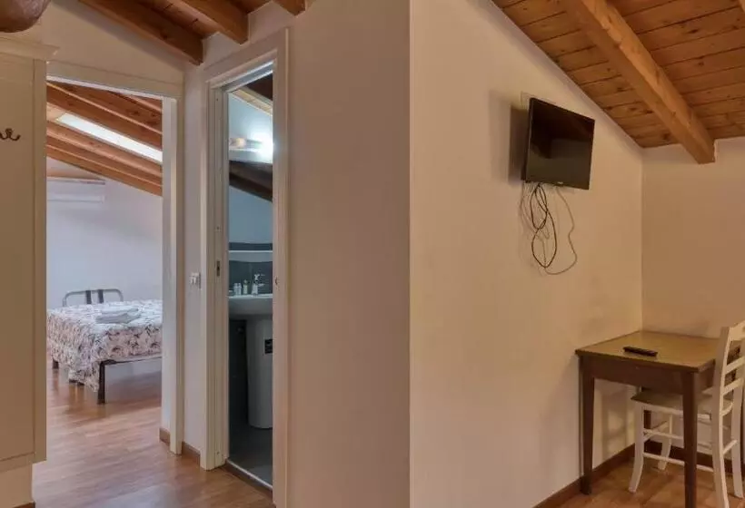 تختخواب و صبحانه Cascina Volta