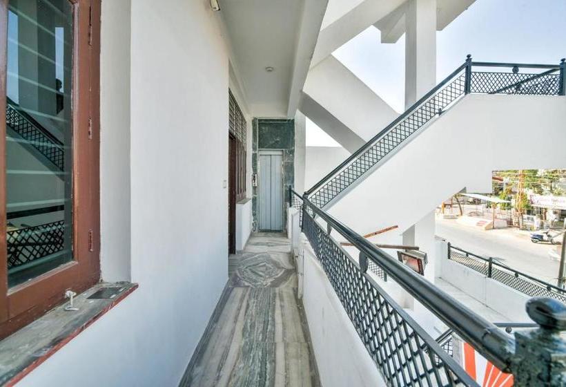 ベッドアンドブレックファースト Shree Mohan Niwas