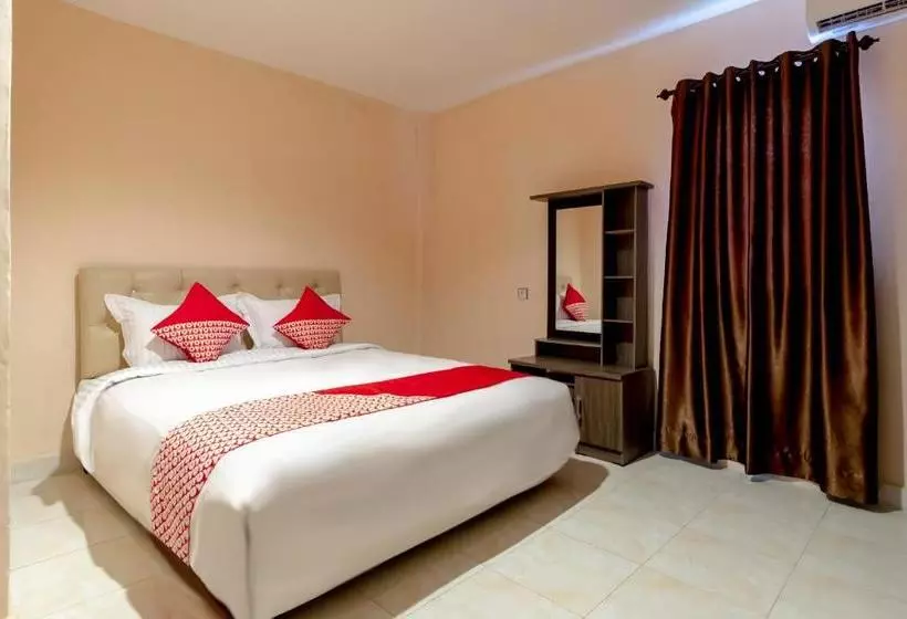 ホテル Oyo 2895 Paranginan Residence