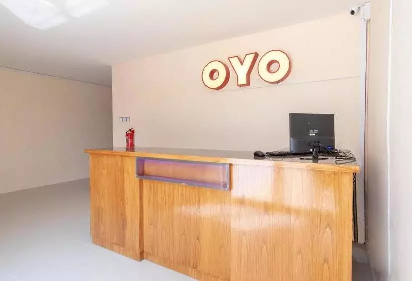 ホテル Oyo 2895 Paranginan Residence