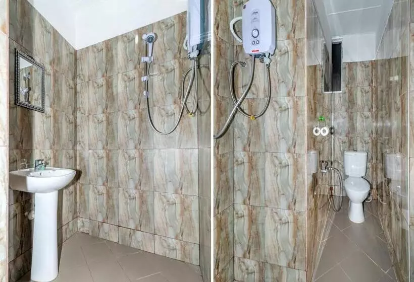 ホテル Oyo 89932 Dd Homestay