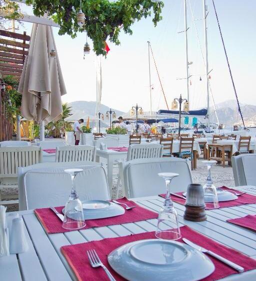 ペンション Losta Sahil Evi 2