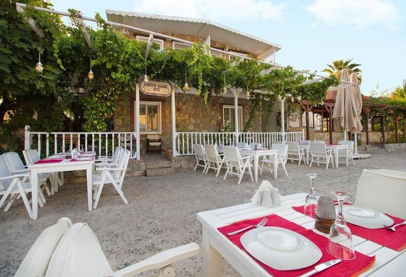 ペンション Losta Sahil Evi 2