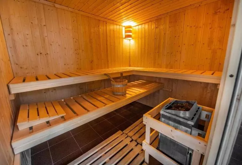 ペンション Miramonti Penzión