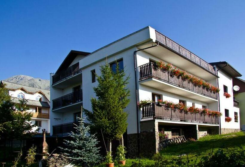 פנסיון Penzión Sibír