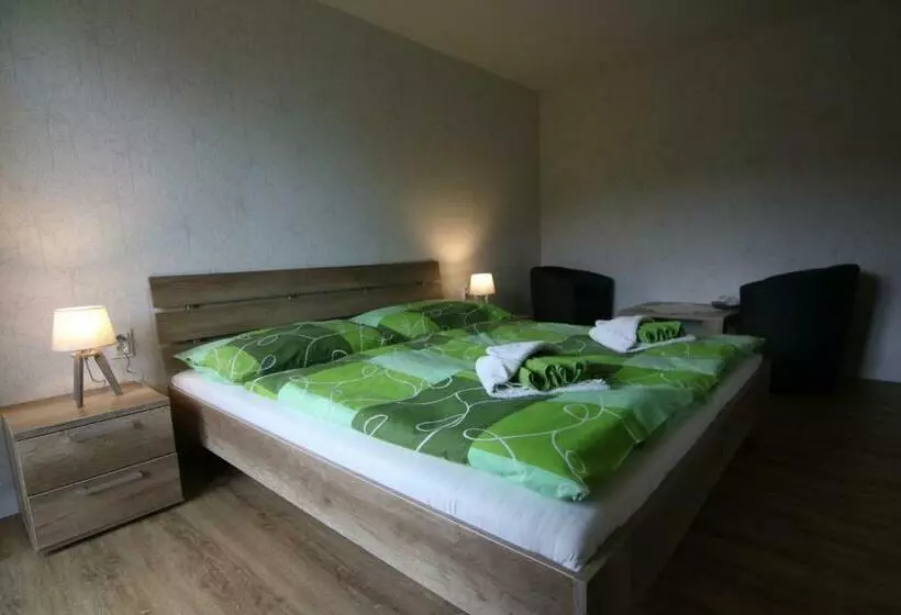 ペンション Penzión Sibír