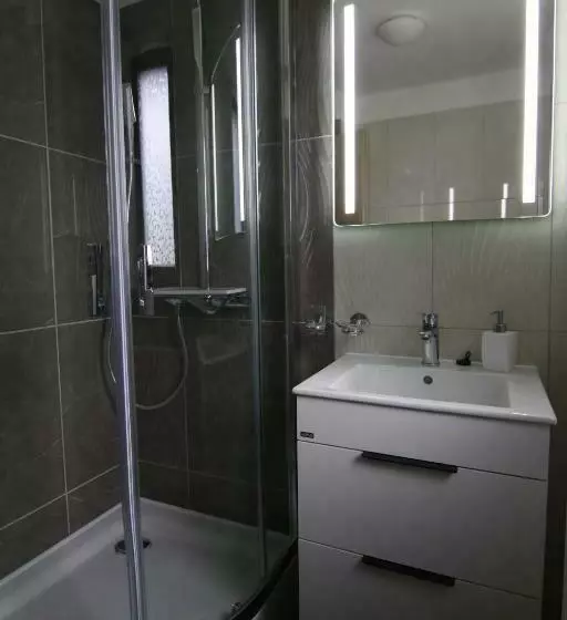 ペンション Penzión Sibír