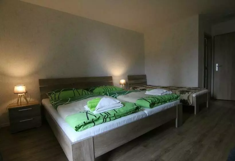 ペンション Penzión Sibír