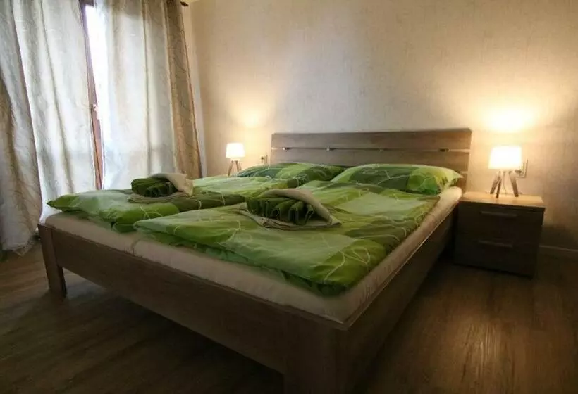 ペンション Penzión Sibír