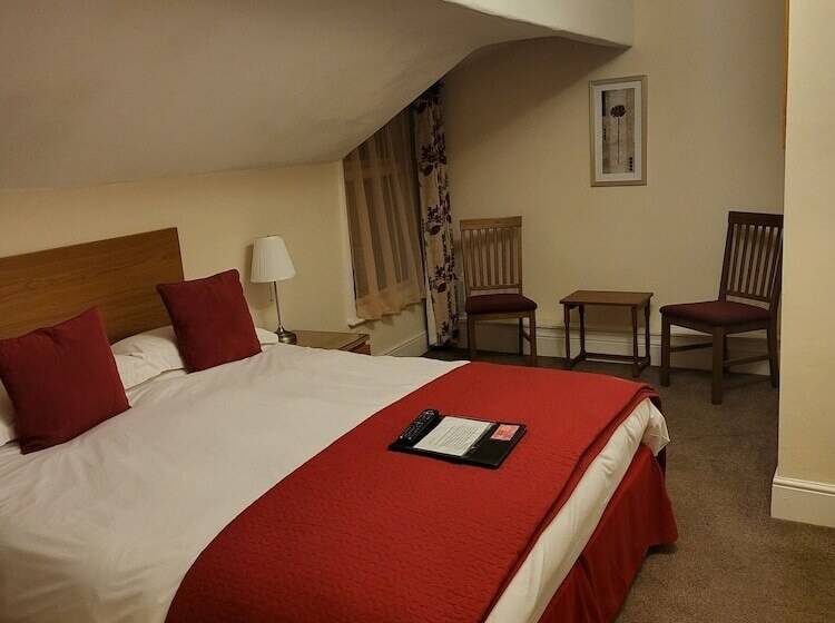 ペンション Rossdene House