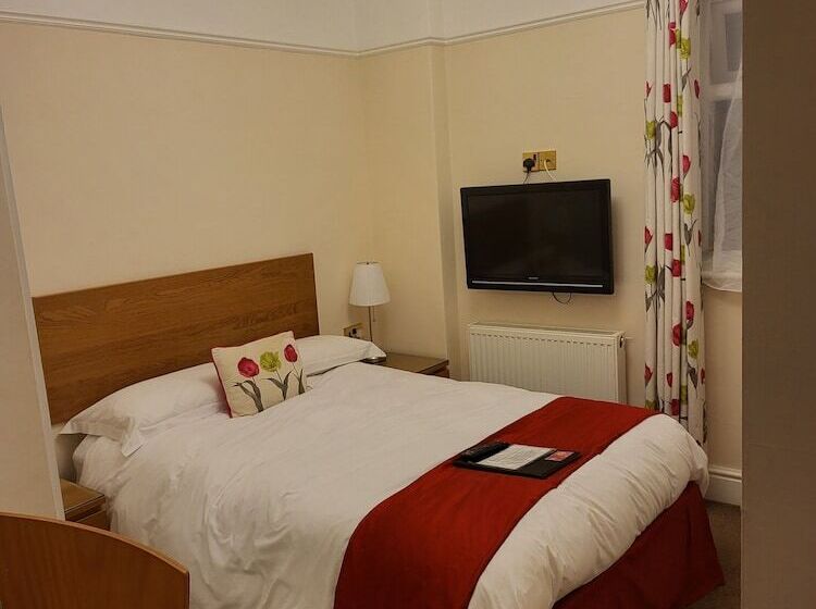 ペンション Rossdene House