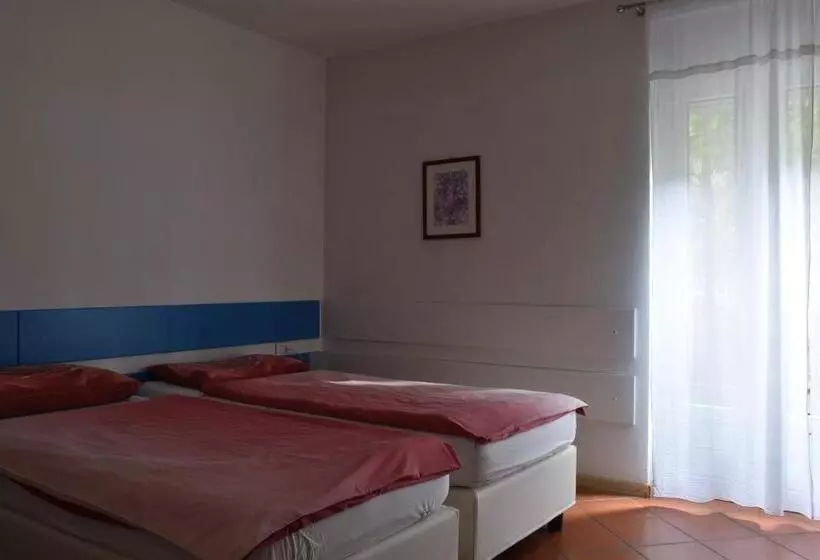 Villa Dina