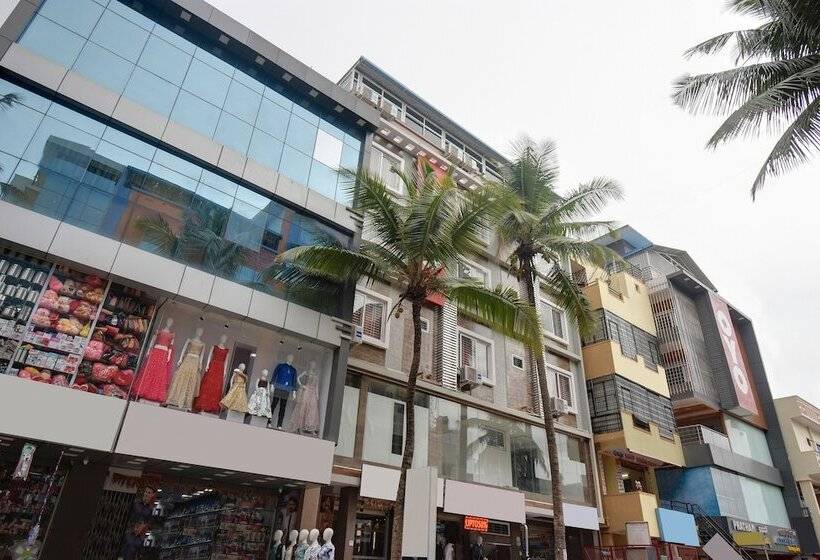 فندق O Sri Sai Guru Comforts