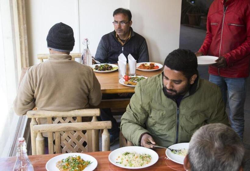 Hotel Humro Himalayan Orchid