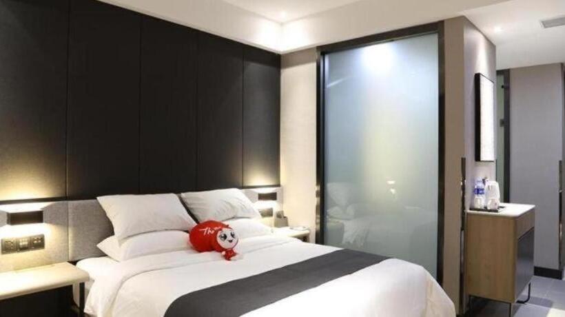 Отель Thank Inn Plus Jiangsu Taizhou Renmin Hospital