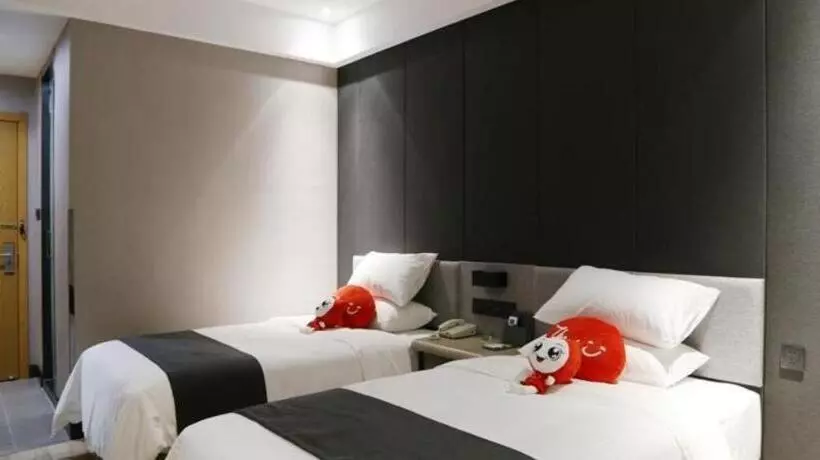 Hotelli Thank Inn Plus Jiangsu Taizhou Renmin Hospital