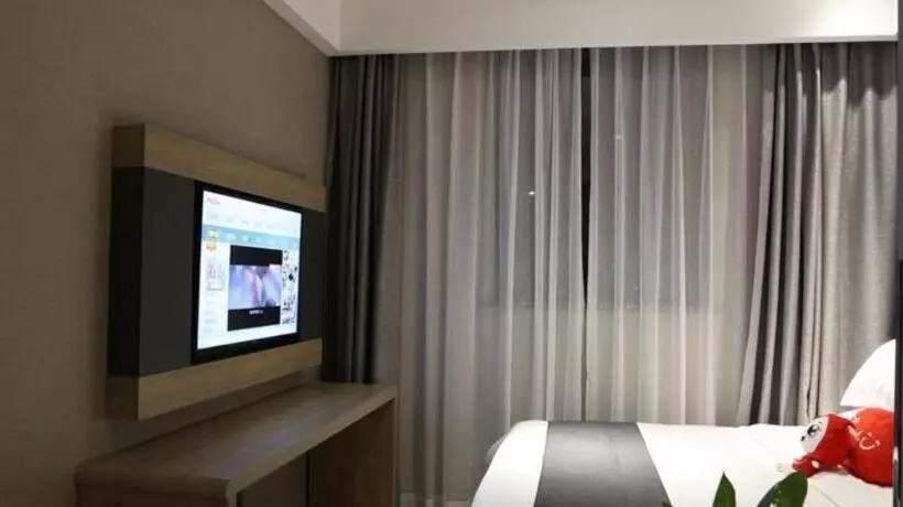 Hotelli Thank Inn Plus Jiangsu Taizhou Renmin Hospital