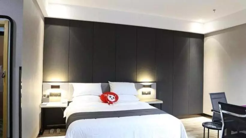 Hotelli Thank Inn Plus Jiangsu Taizhou Renmin Hospital