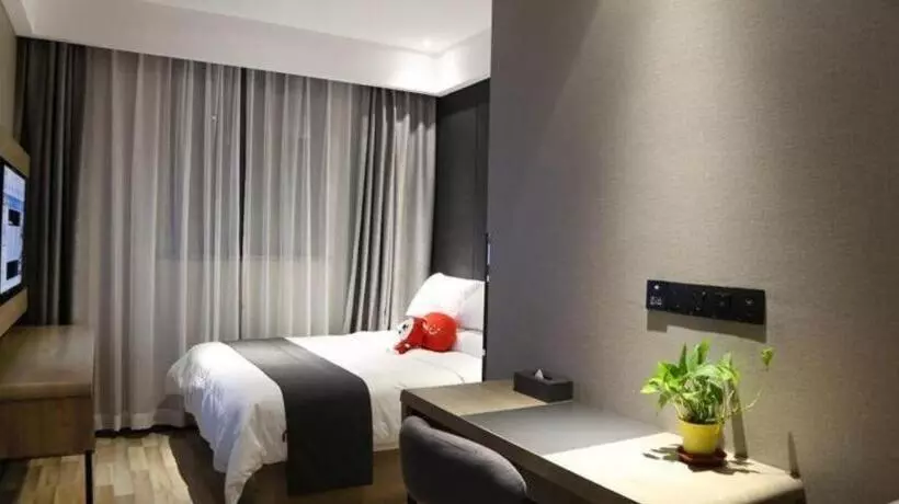 Hotelli Thank Inn Plus Jiangsu Taizhou Renmin Hospital