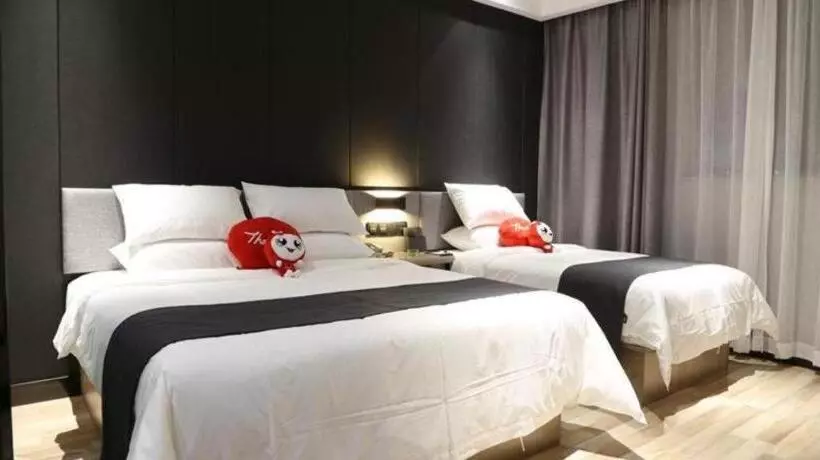 Hotelli Thank Inn Plus Jiangsu Taizhou Renmin Hospital