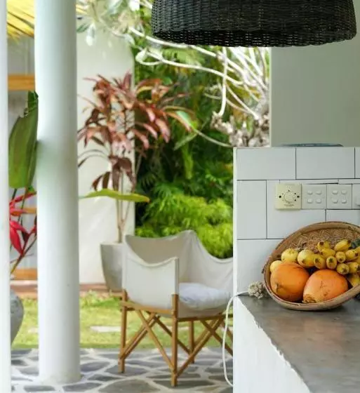 Hotelli The Oasis Villa