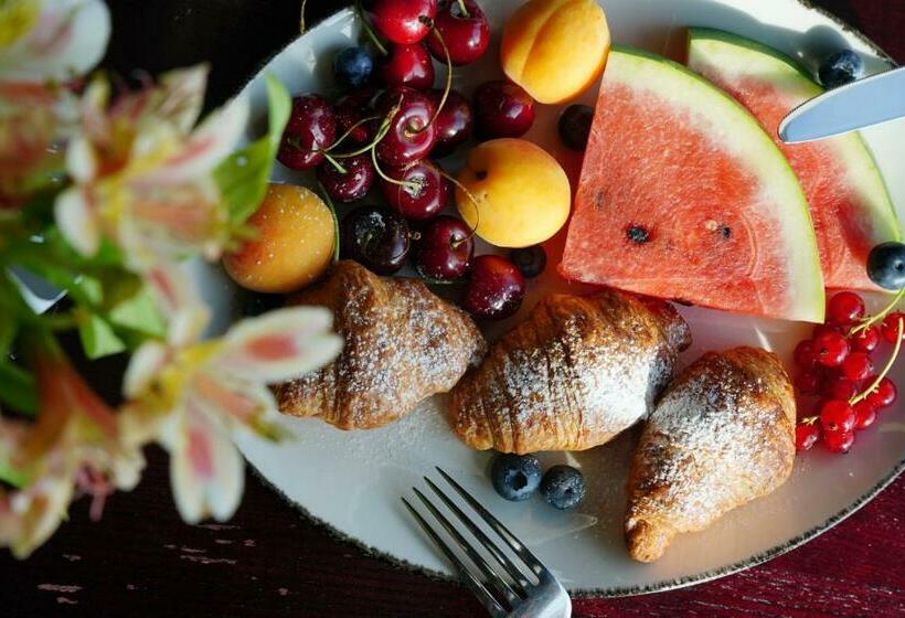 Mountain Residence Apartments & Chalet