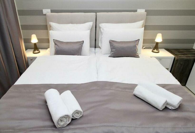 پانسیون Platinums Butique