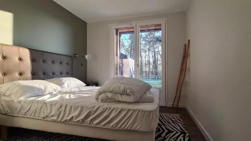 پانسیون Gîtes Du Domaine De La Gauderie