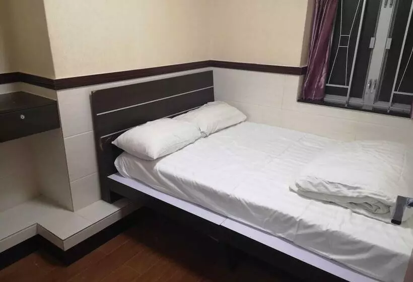 پانسیون National Inn