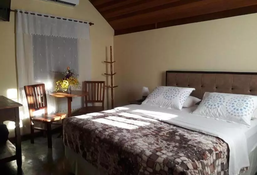 Majatalo Pousada Colar De Ouro Chalés