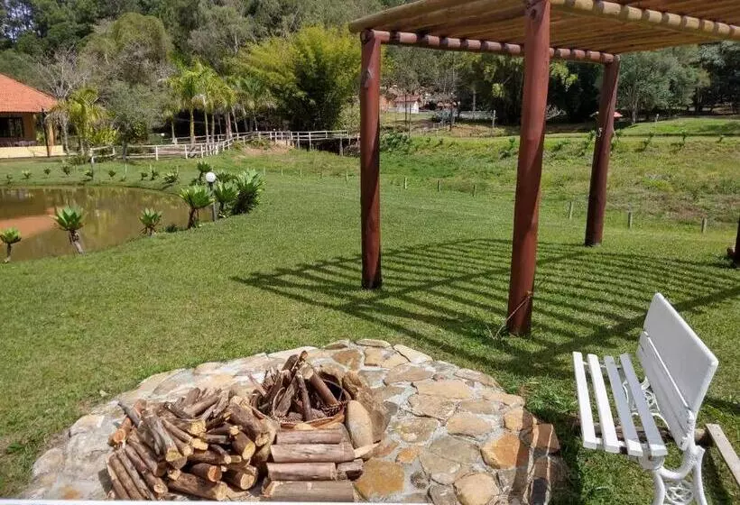 Majatalo Pousada Colar De Ouro Chalés