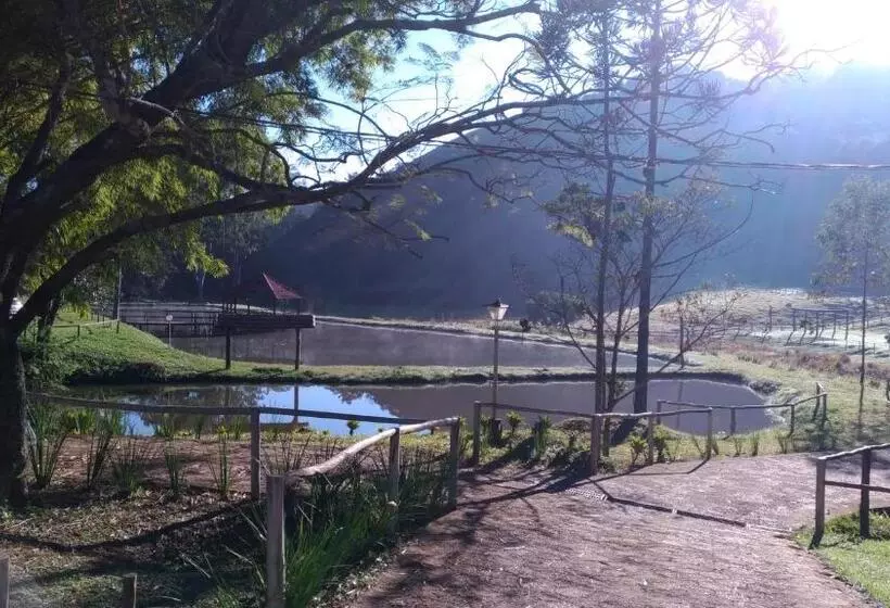 Majatalo Pousada Colar De Ouro Chalés