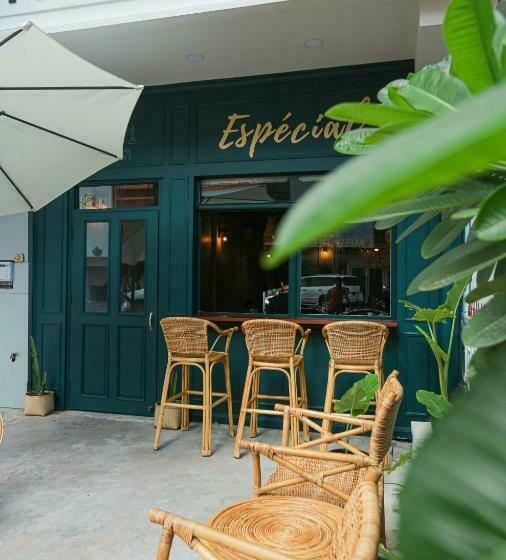 Petit Espace Boutique Hostel