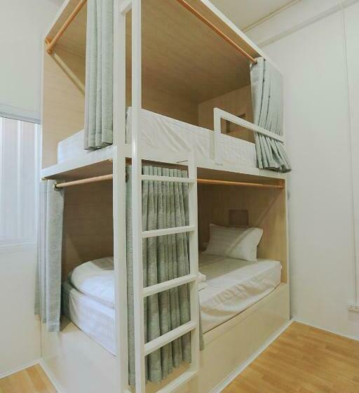 Petit Espace Boutique Hostel