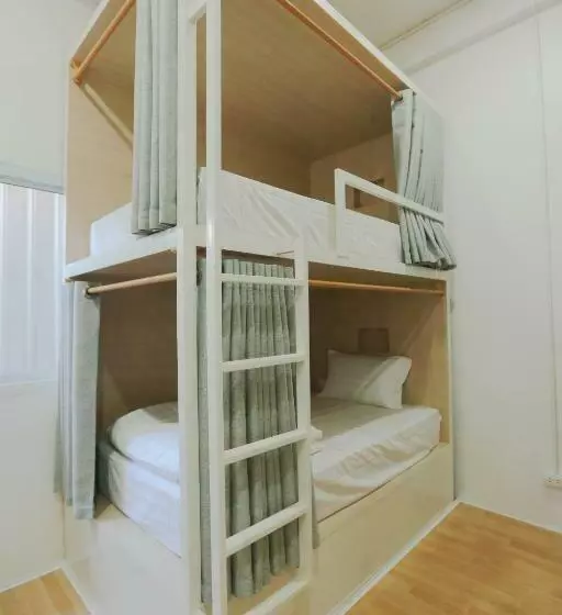 Petit Espace Boutique Hostel