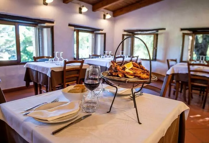 Hotelli Albergo Fontanelle