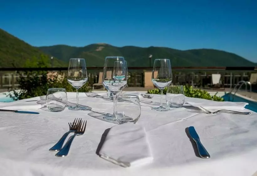 Hotelli Albergo Fontanelle