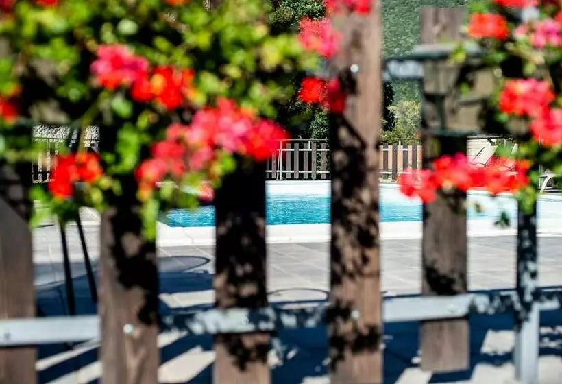 Hotelli Albergo Fontanelle