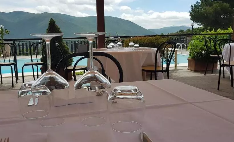 Hotelli Albergo Fontanelle