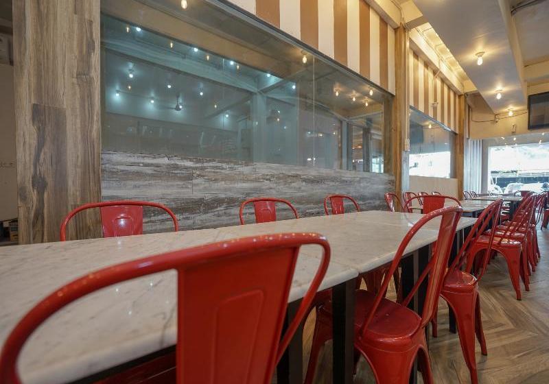 酒店 Oyo 1270 Residence 8